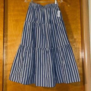 Old Navy NWT maxi skirt.